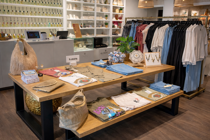 Inrichting kledingwinkel ideeën: van stijlkeuze tot praktische tips