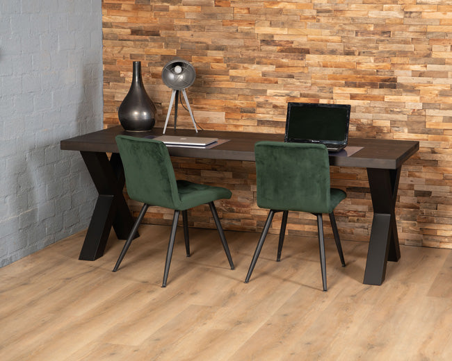 Industrieel bureau Robuust