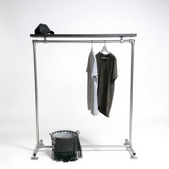 Steigerbuis Kledingrek Retro