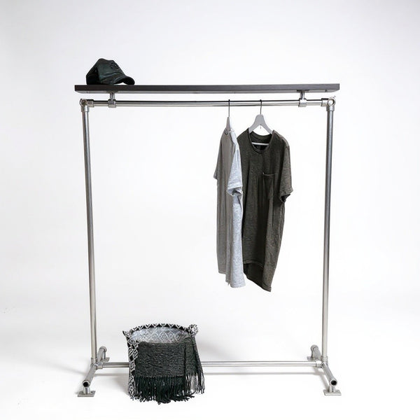 Steigerbuis Kledingrek Retro