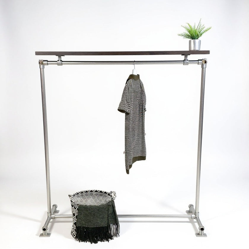 Houten kledingrek Pittig