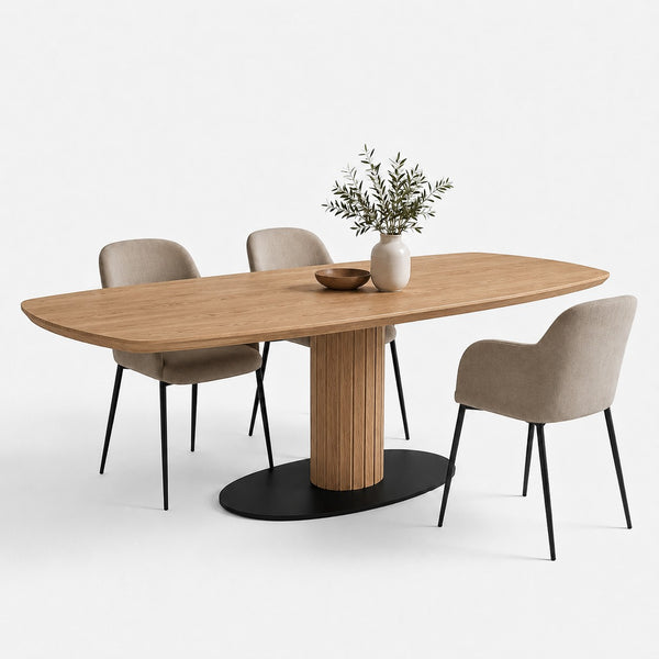 Eettafel Deens Ovaal Column in de kleur Naturel met een deens ovaal eikenhouten blad en ronde kolompoot op een zwarte stalen onderplaat.