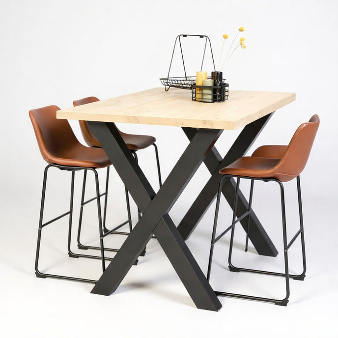 hoge bartafel san francisco met een onbehandeld massief vurenhouten blad. Met 3 kaarsen op tafel.