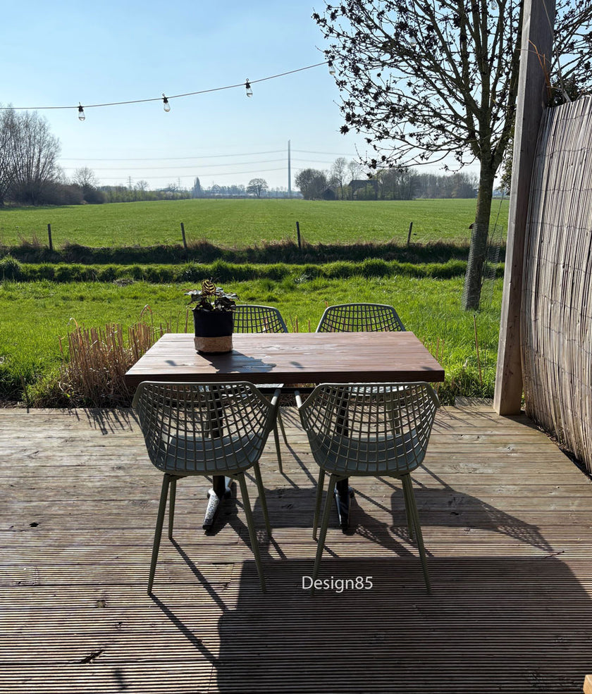 Horeca buitentafel rechthoek met houten tafelblad en zwart stalen frame