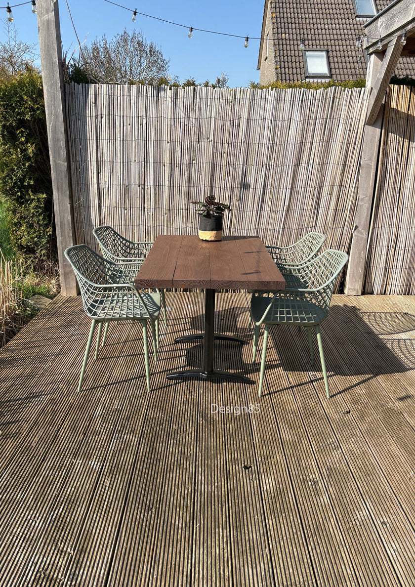 Rechthoekige tuintafel horeca met robuust houten blad en metalen onderstel