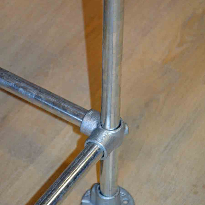 Houten kledingrek Stevig