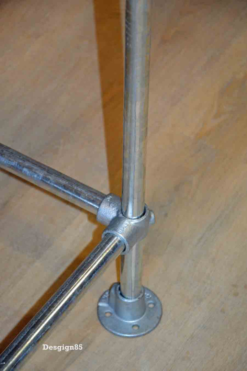 Houten kledingrek Stevig