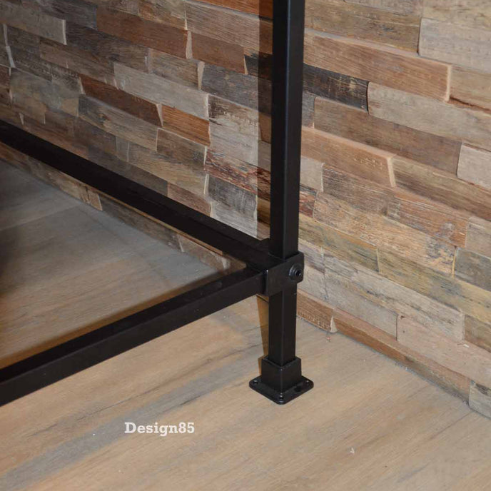 Industrieel bureau Vierkant