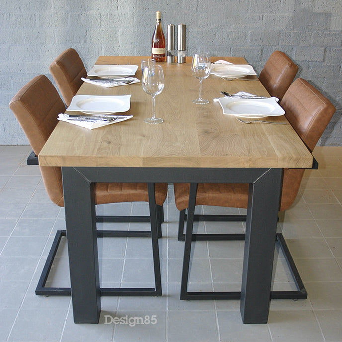 Industriële Eiken Eettafel Hagel