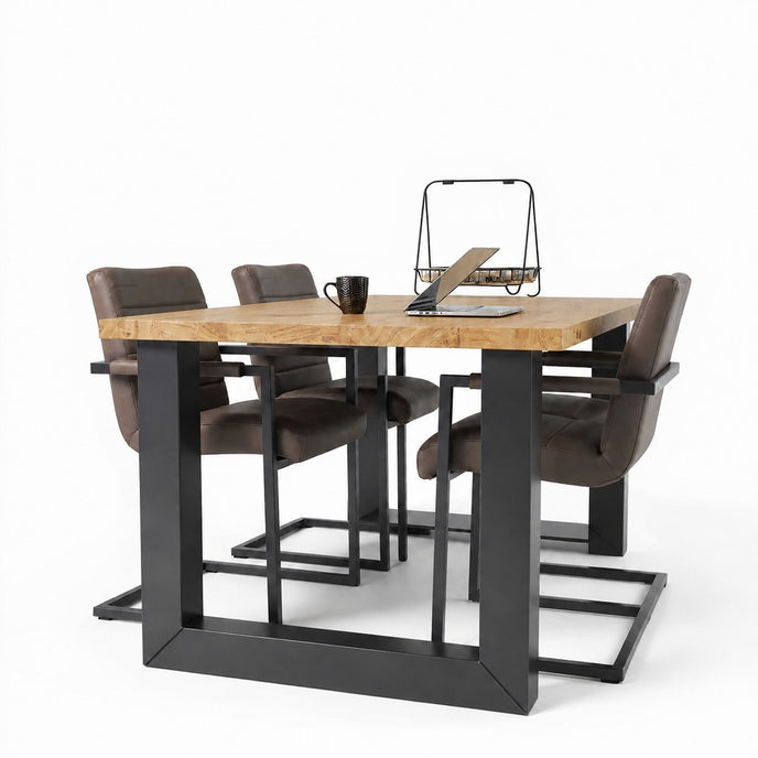 Industriële eiken eettafel Regen sand met zwart stalen frame en massief eiken tafelblad