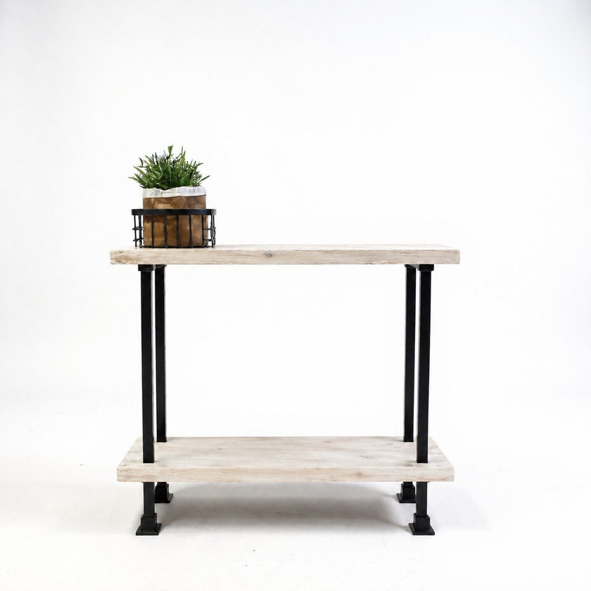 Open industriële wandkast Milaan van hout en staal met robuuste uitstraling voor woonkamer of hal.