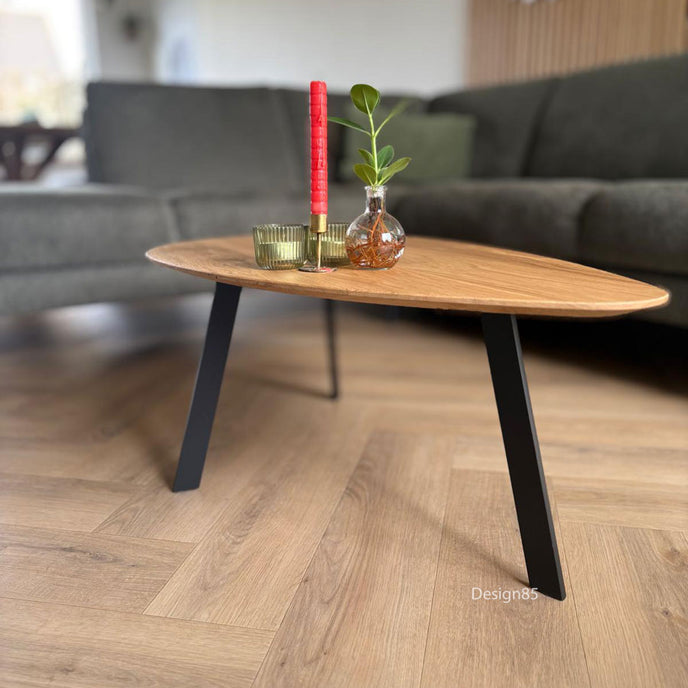 Salontafel industrieel Kiezel als eikenhouten blikvanger in modern interieur