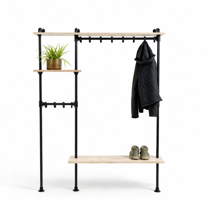Steigerbuis kapstok met white eiken legplanken en zwarte metalen haken