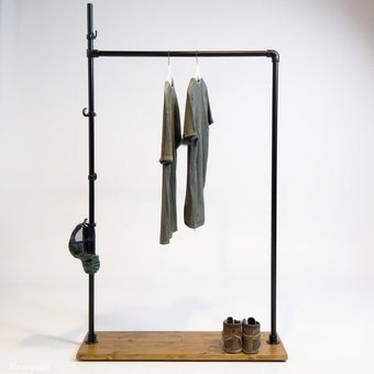 Steigerbuis kledingrek Dressboy