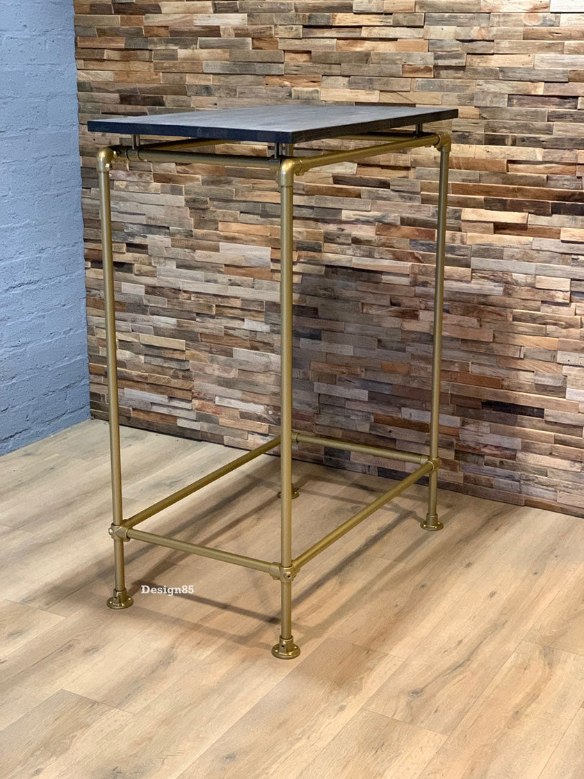 Steigerbuis kledingrek Goud