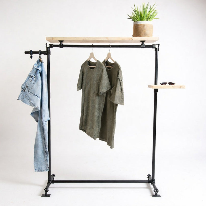 Steigerbuis kledingrek Hot