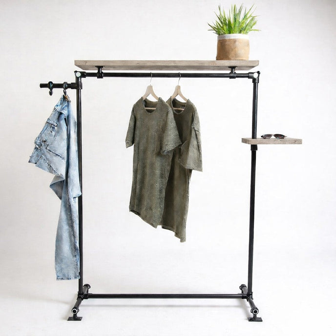 Steigerbuis kledingrek Hot