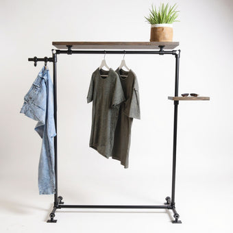 Steigerbuis kledingrek Hot