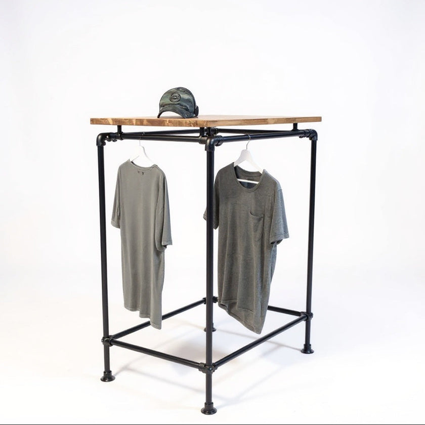 Steigerbuis kledingrek Pikant