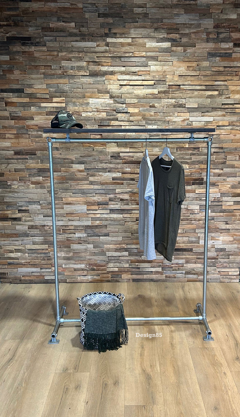 Steigerbuis Kledingrek Retro